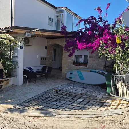 Apartment Barisa *
